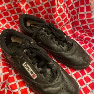 Vintage black Reeboks